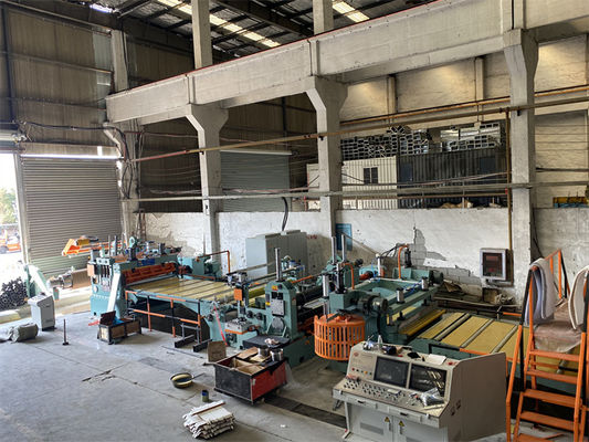 ความแม่นยำสูงแผ่นตัดเส้นหดตัวแม่นยำตัดขอบโลหะ 1250 มม. 300KW
